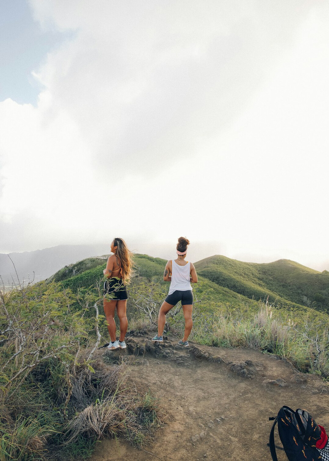 celebrity couple hiking